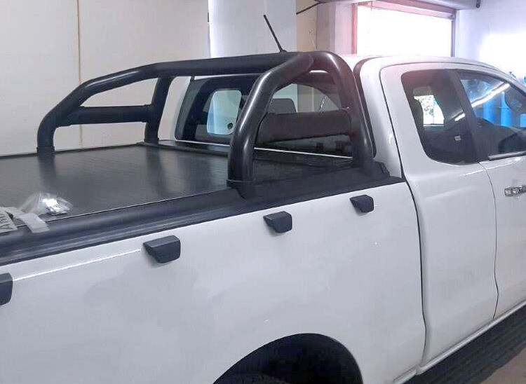 Securi-Lid Sports Bar in Black Ford Ranger