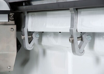 Mountain Top Roll Black Aluminium Roller Shutter - Isuzu D-Max 21+ Extended Cab