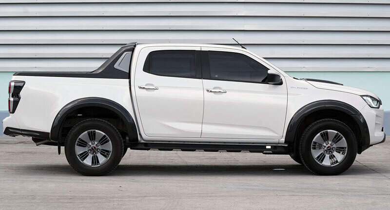 Max Wheel Arch Extensions Isuzu D-Max 2021+: Dark Grey Finish