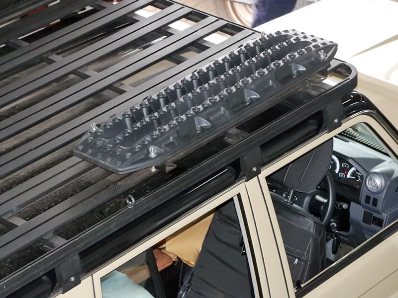 Big Country MaxTrax Flat Roof Rack Brackets