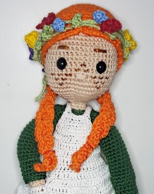 Boneca que troca de roupa em amigurumi