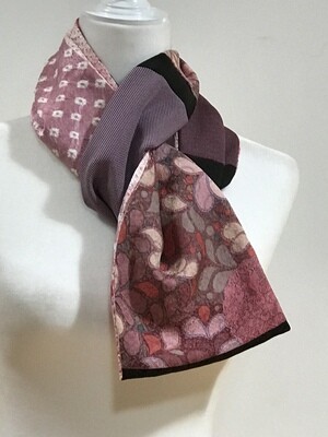 Double infinity Scarf 
7 x 66 in