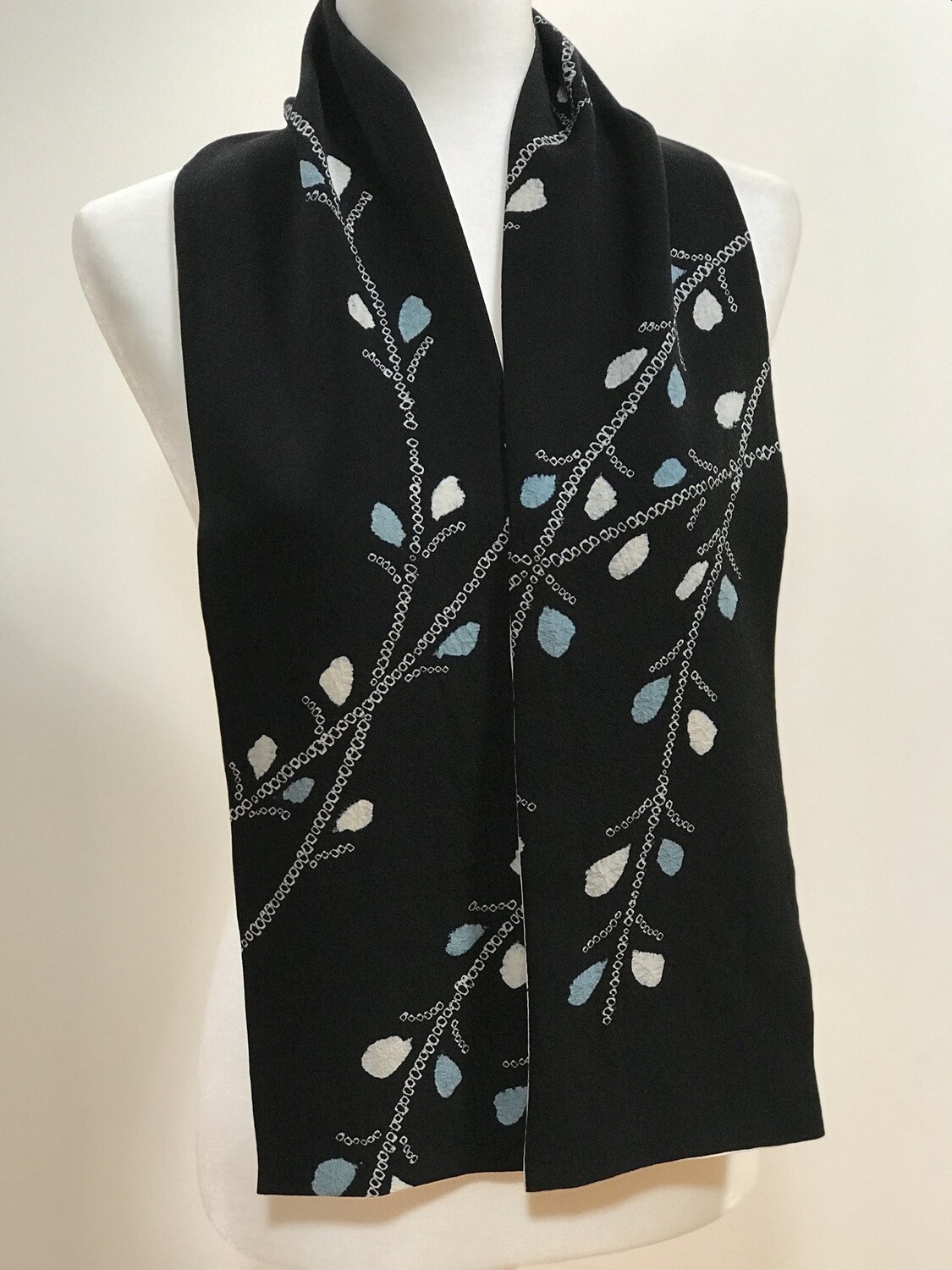 Scarf
6.5 x 55 in