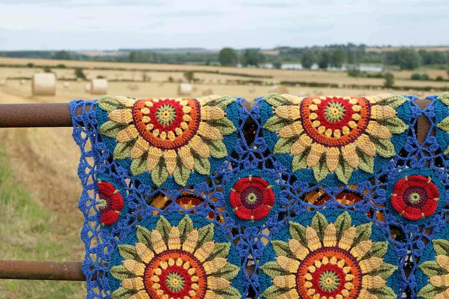 FIELDS OF GOLD BLANKET PAPER PATTERN