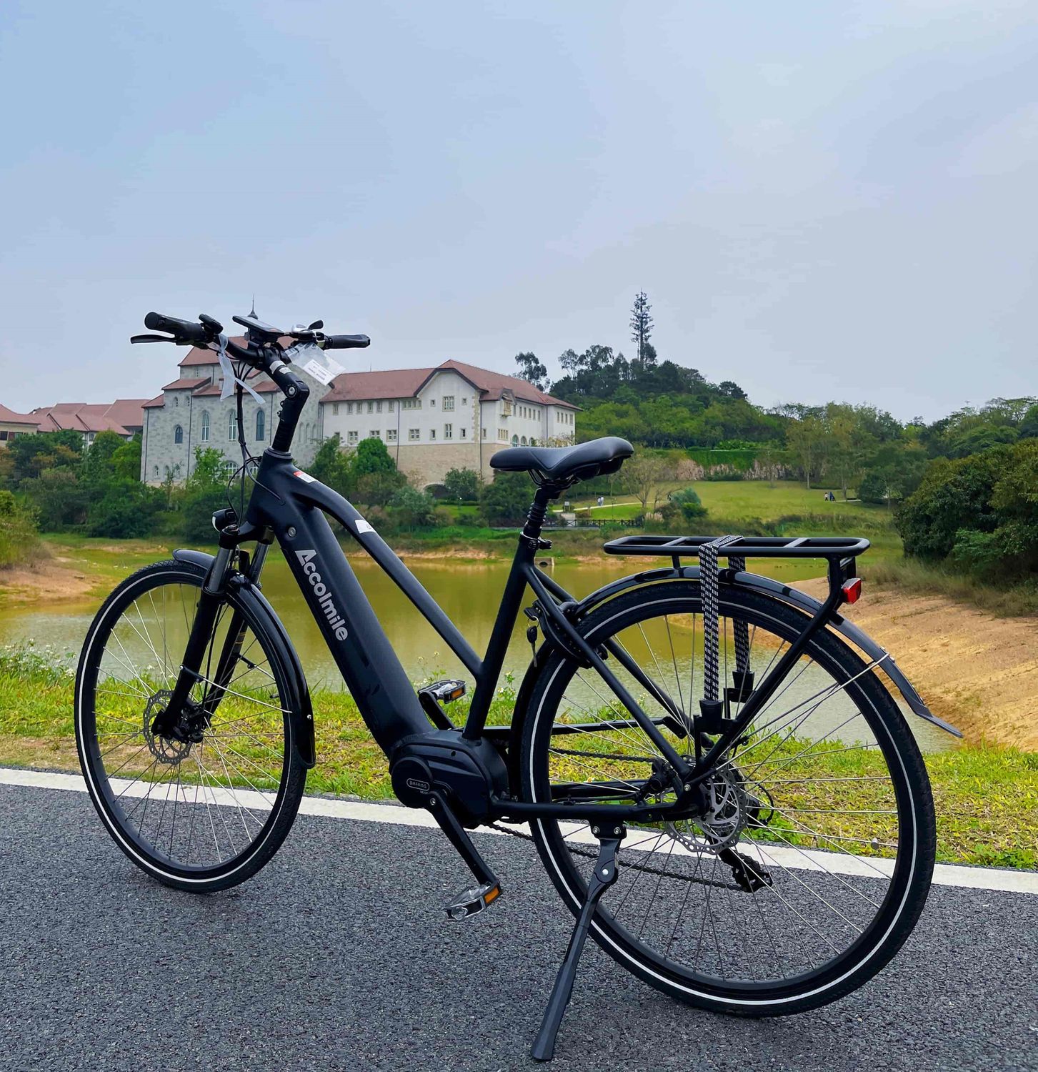 ACCOLMILE FLAMINGO 28-INCH E-CITY BIKE 36V 250W