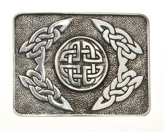 Circle Bulldog Kilt Buckle