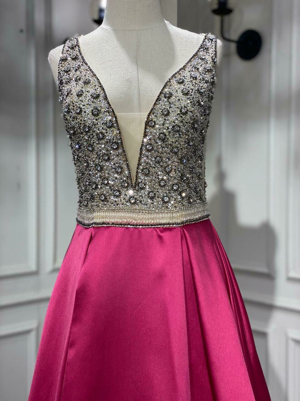 Vestido	Largo	de	color	Fucsia	en	Talla:	(  S  )