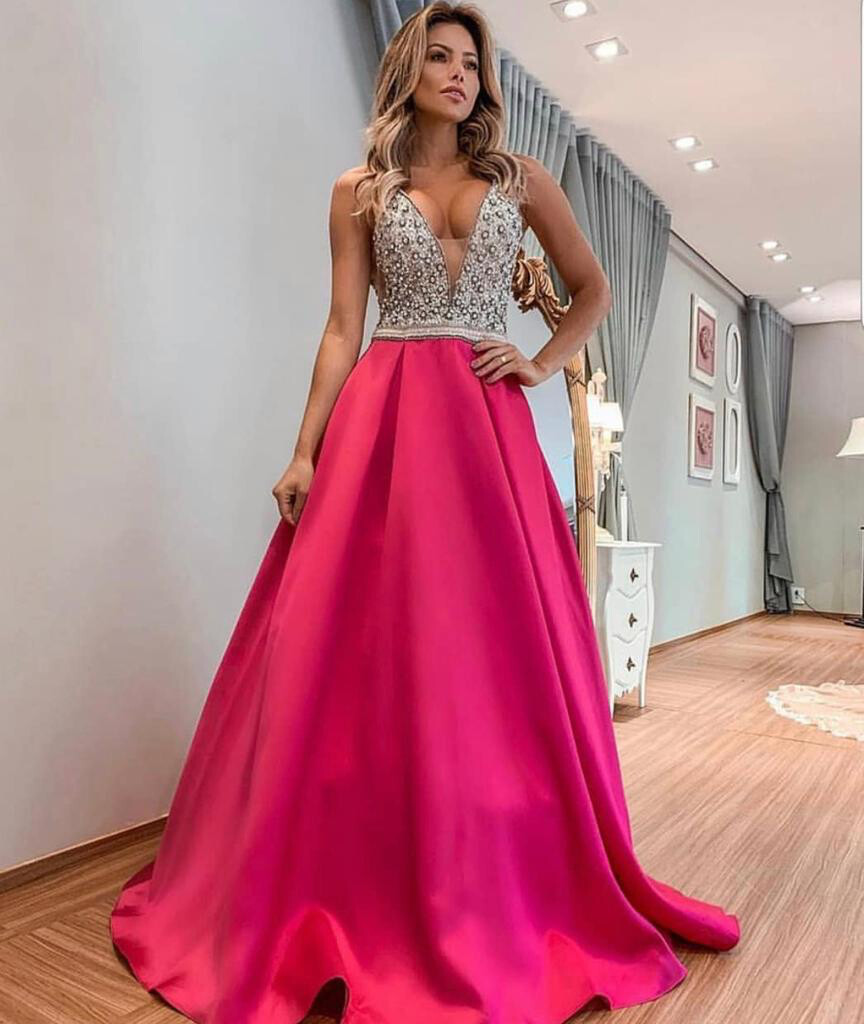 Vestido	Largo	de	color	Fucsia	en	Talla:	(  S  )