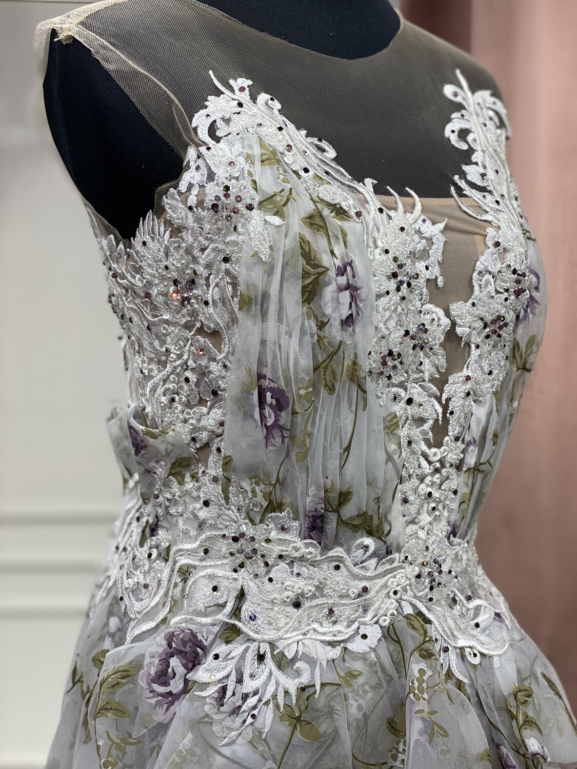 VESTIDO  	COLOR	BLANCO	DE	TALLA:	(  S  )
