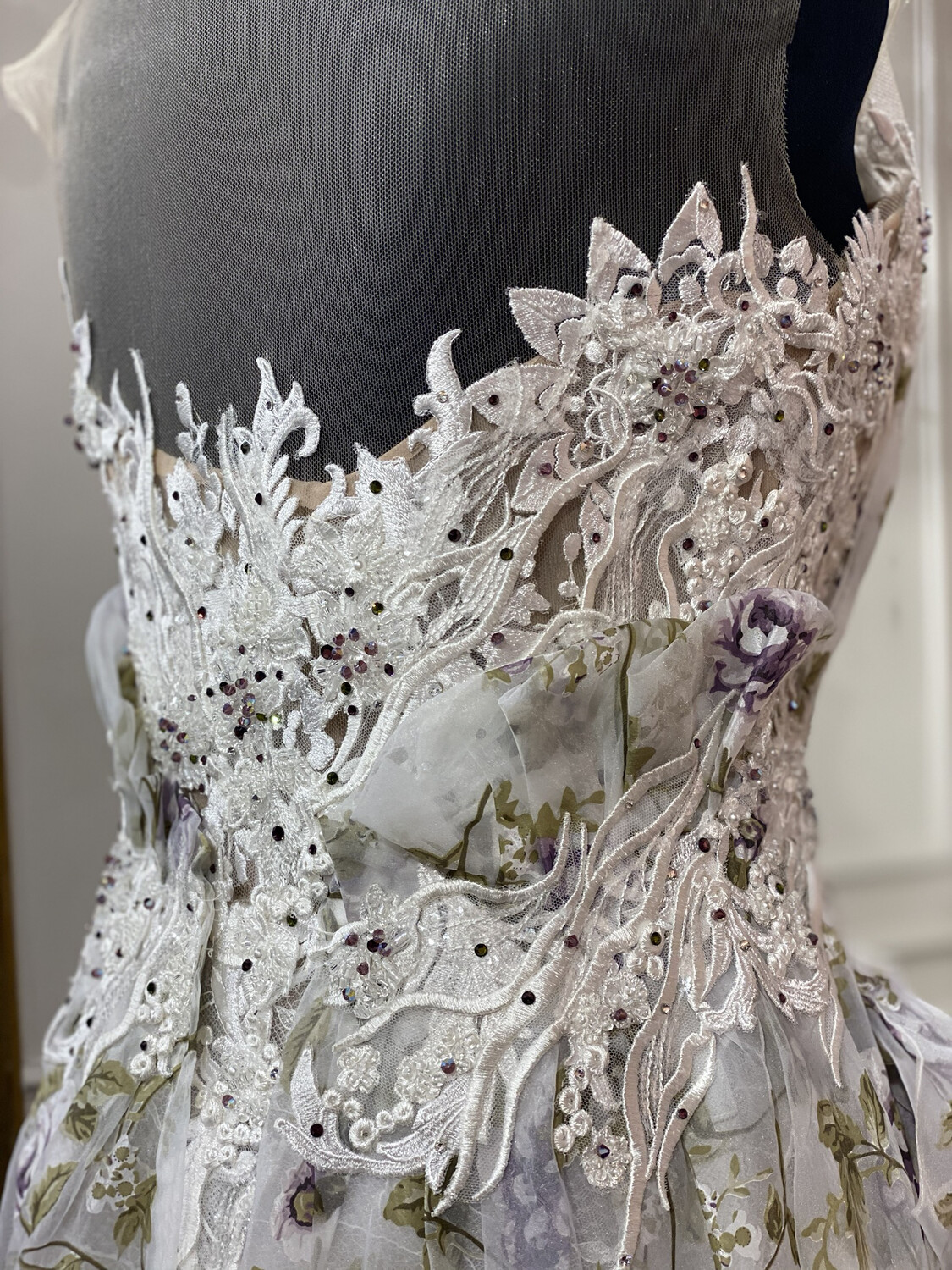 VESTIDO  	COLOR	BLANCO	DE	TALLA:	(  S  )