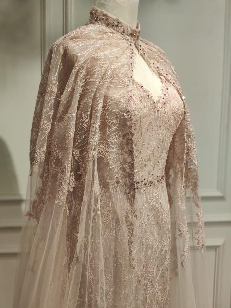 REBAJADO - VESTIDO LARGO EN DESCUENTO COLOR	PEACH	TALLA:	44	EU	/	12	US