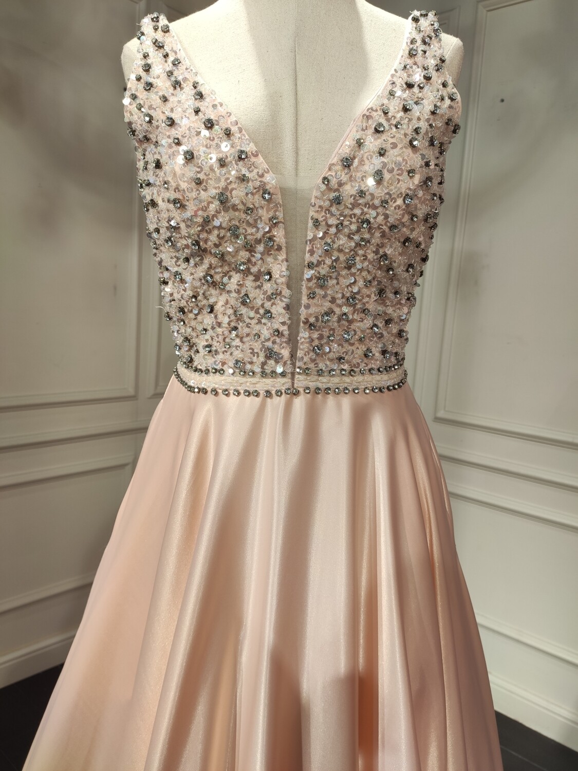 Vestido	Largo	de	color	Peach	en	Talla:	( XS )	38	Es	o	6	Uk