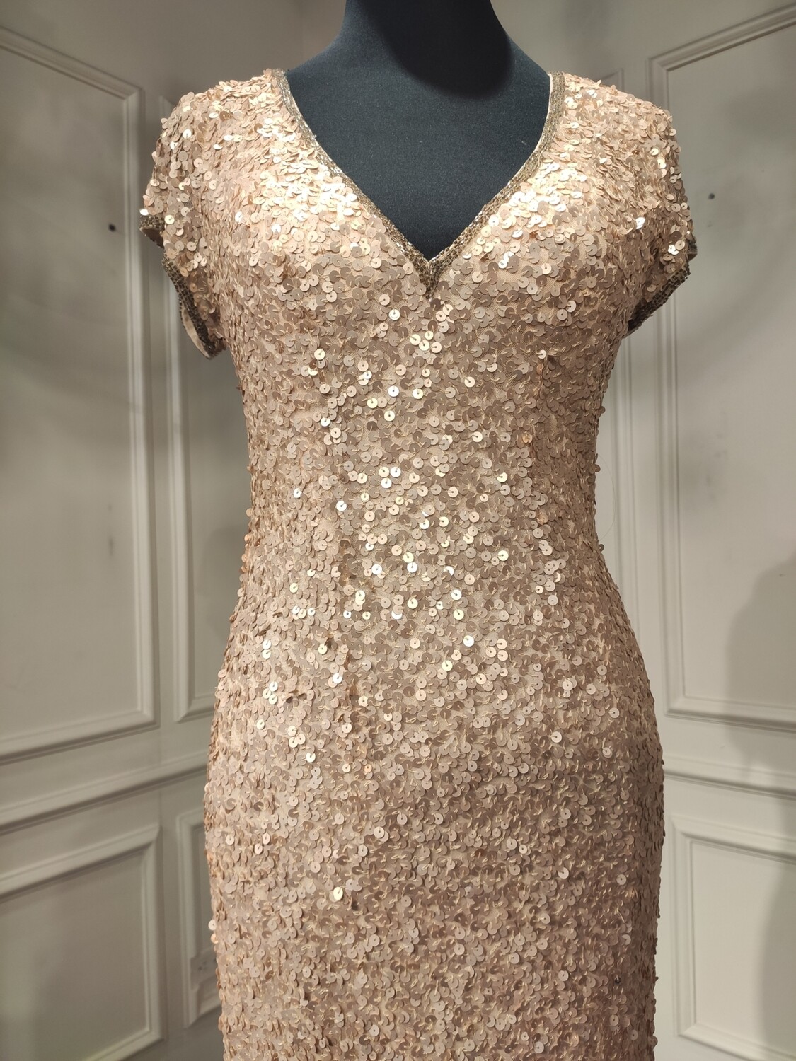 PRECIO REBAJADO -	Vestido	color	Durazno/	Rose Gold	de	Talla: 	8