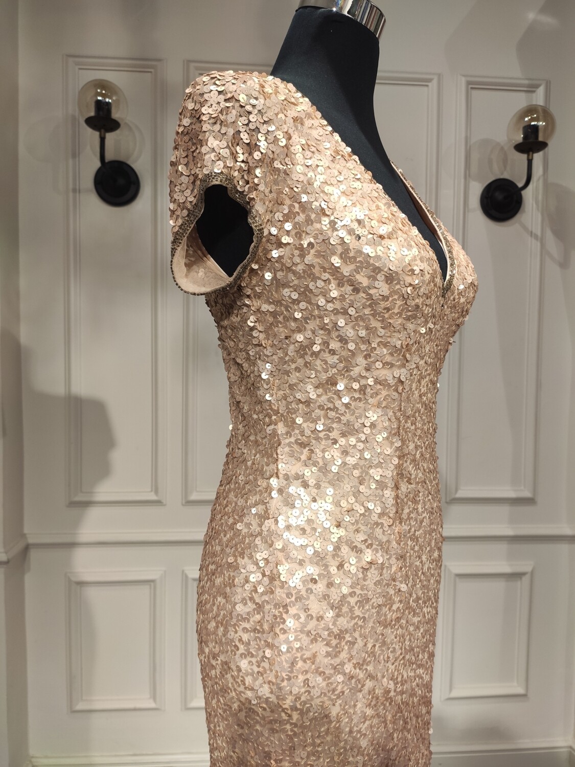 PRECIO REBAJADO -	Vestido	color	Durazno/	Rose Gold	de	Talla: 	8