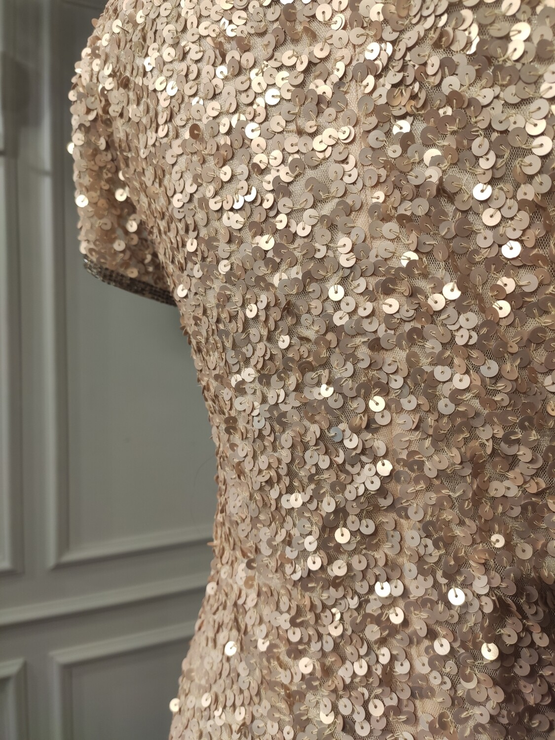 PRECIO REBAJADO -	Vestido	color	Durazno/	Rose Gold	de	Talla: 	8