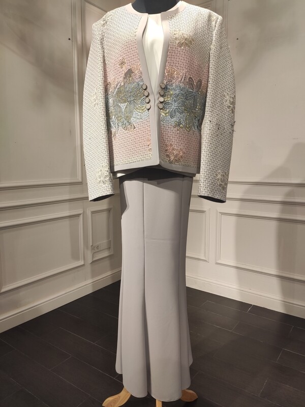 Conjunto	Gris	,Talla	40