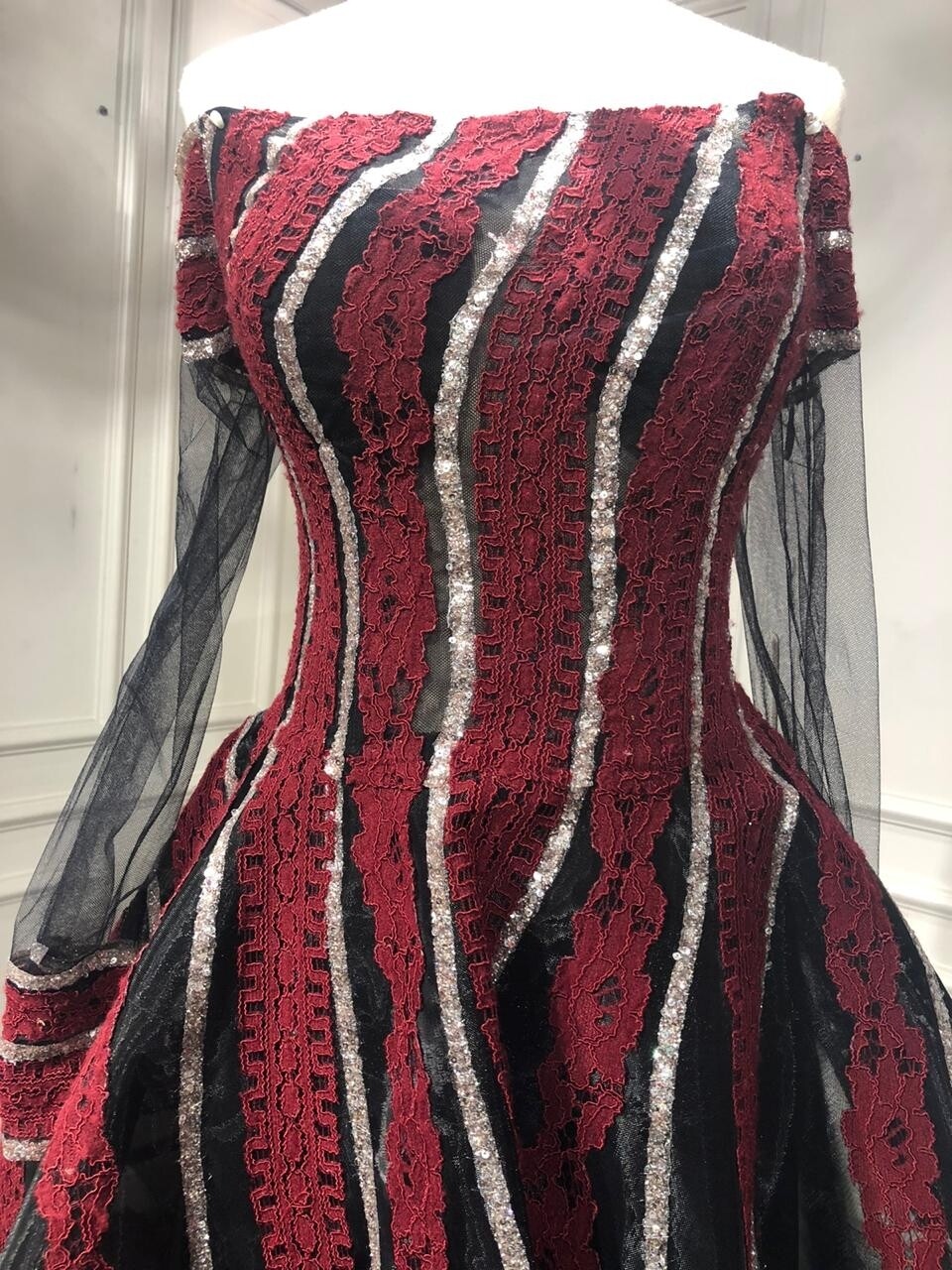 Talla 42 - Black / Red Wine