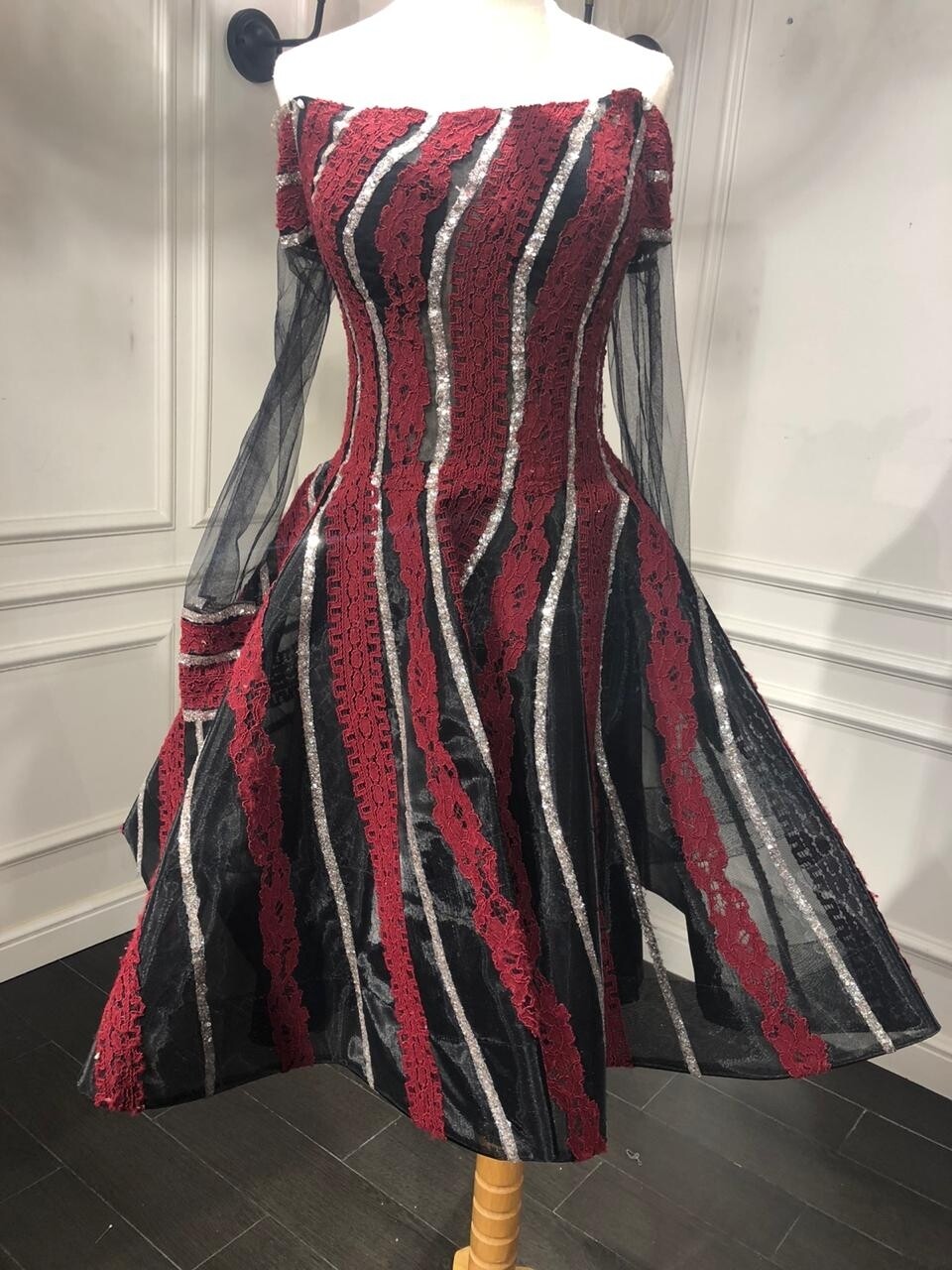 Talla 42 - Black / Red Wine