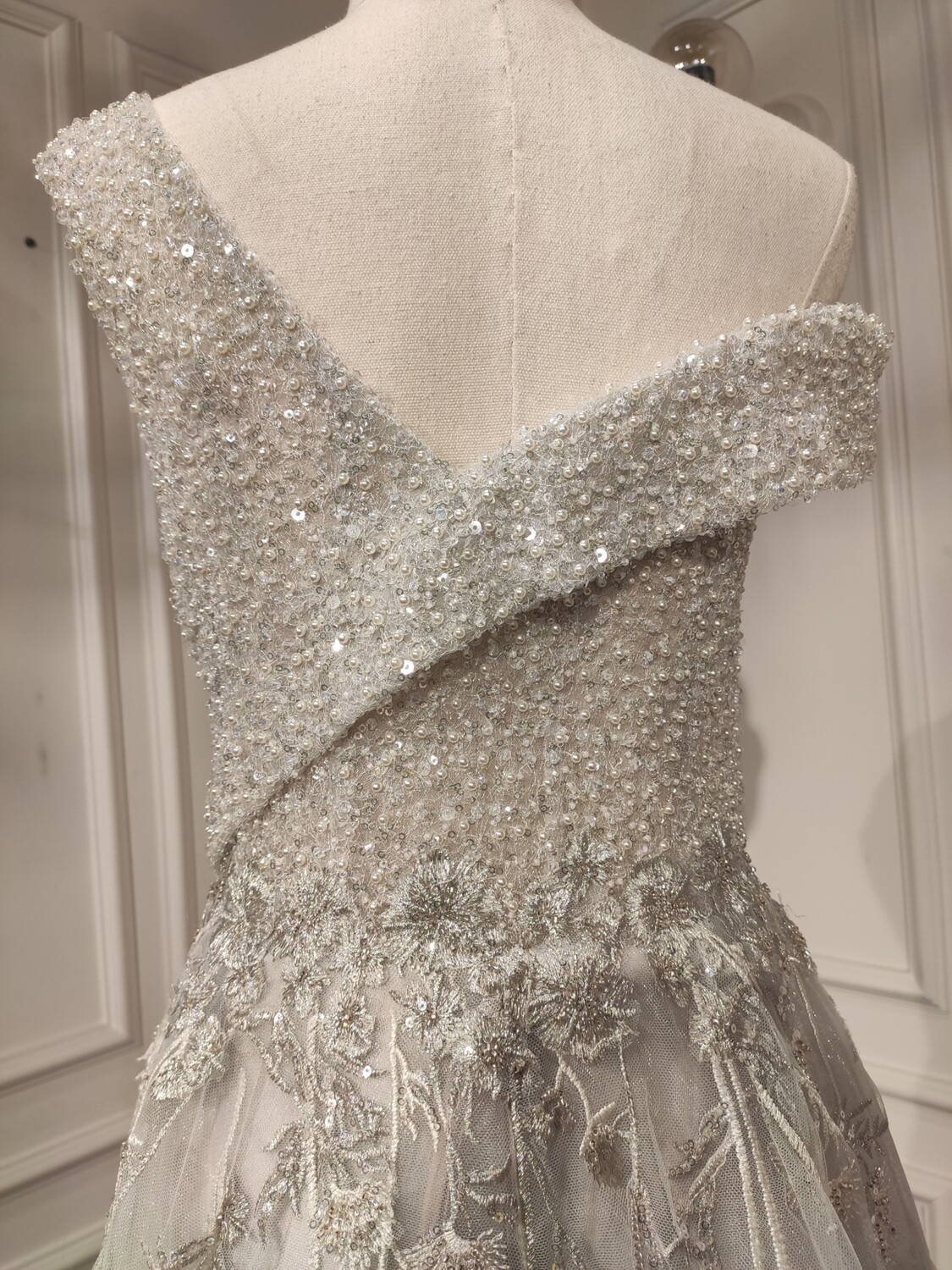 REBAJADO - Vestido Largo Talla XS En descuento del 50% Corte A Color Blanco