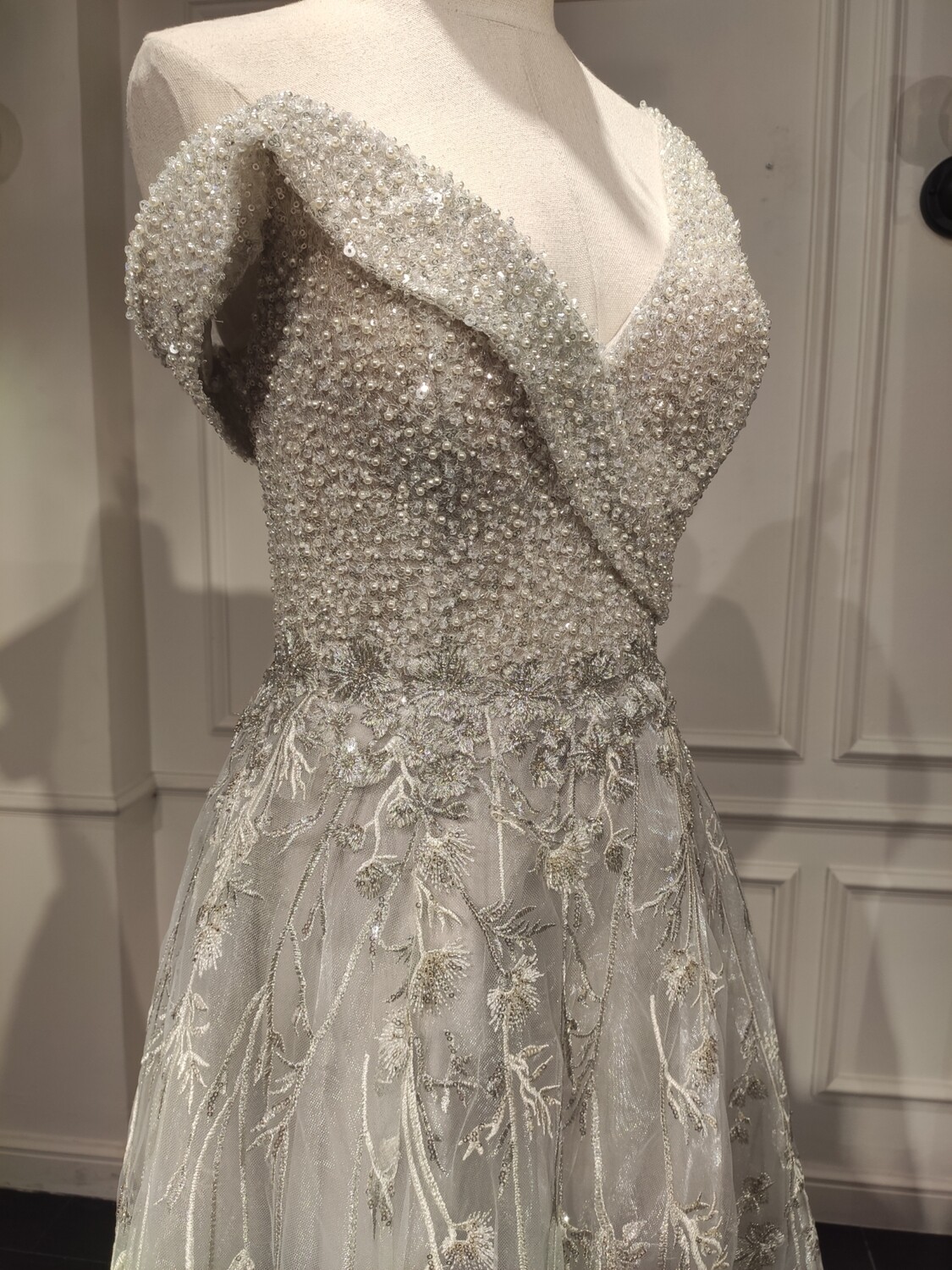 REBAJADO - Vestido Largo Talla XS En descuento del 50% Corte A Color Blanco