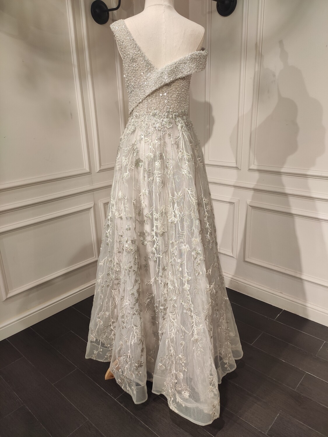 REBAJADO - Vestido Largo Talla XS En descuento del 50% Corte A Color Blanco