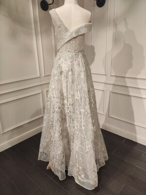 REBAJADO - Vestido Largo Talla XS En descuento del 50% Corte A Color Blanco