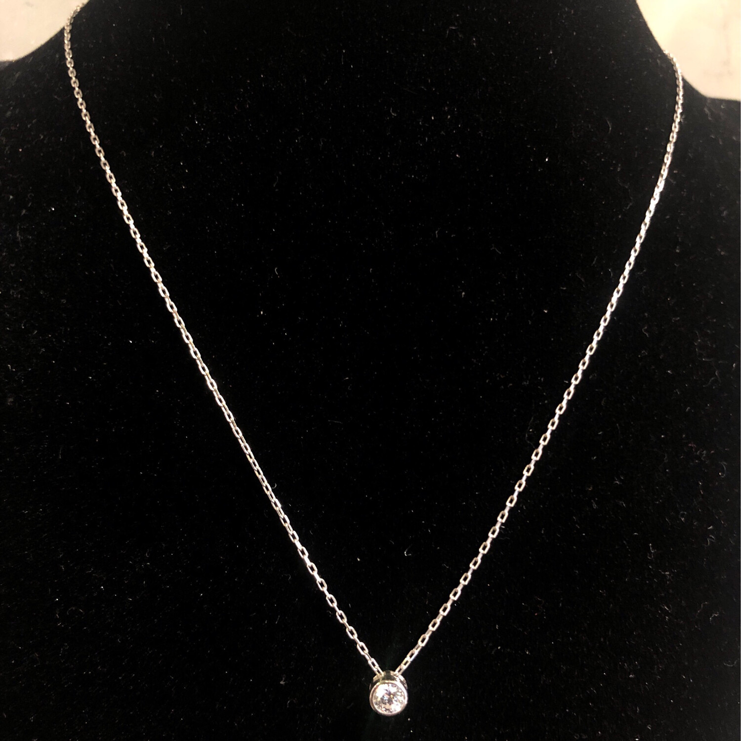 Collar de punto 