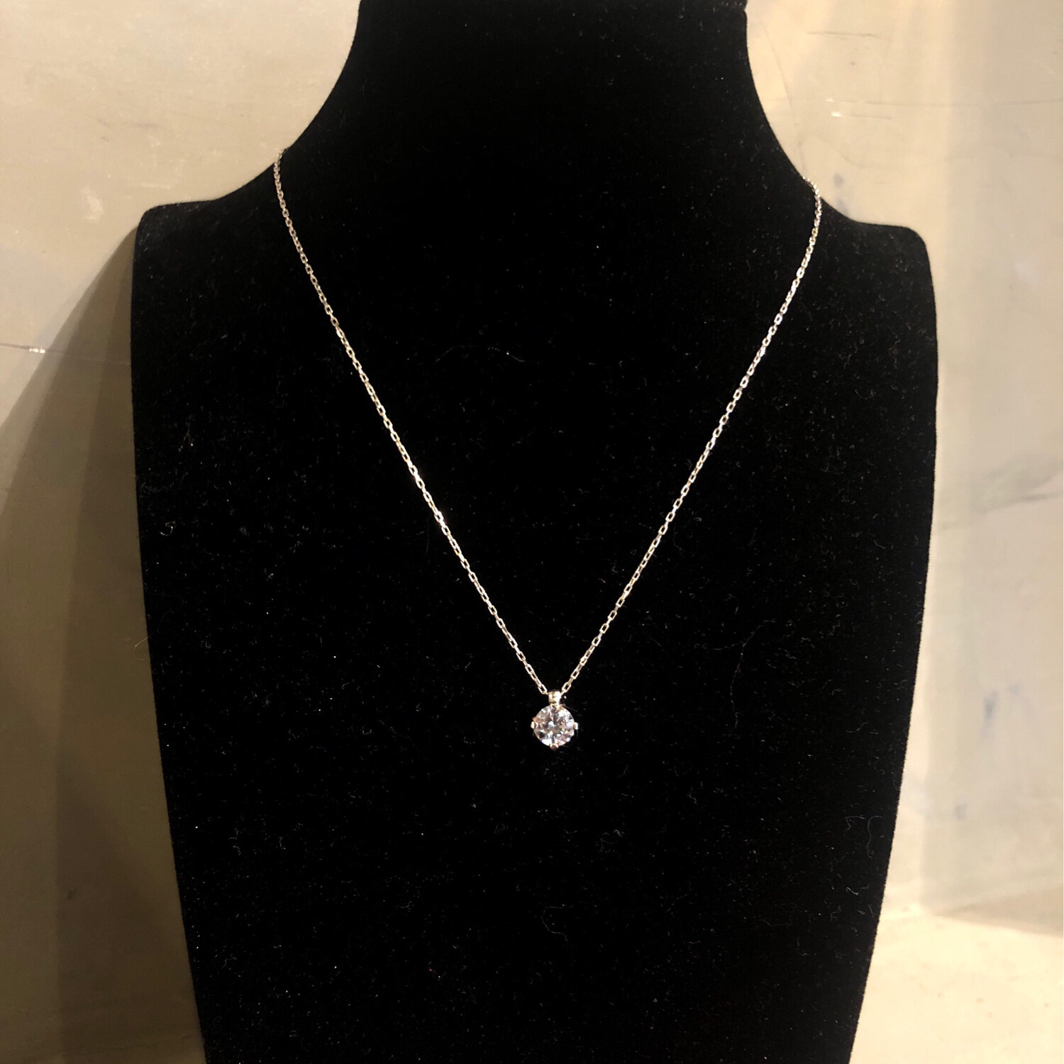 Collar de punto