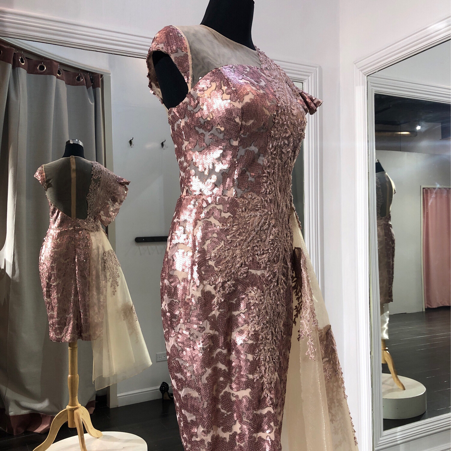 Vestido corto color rosado talla 40 Vestido corto color rosado talla 40