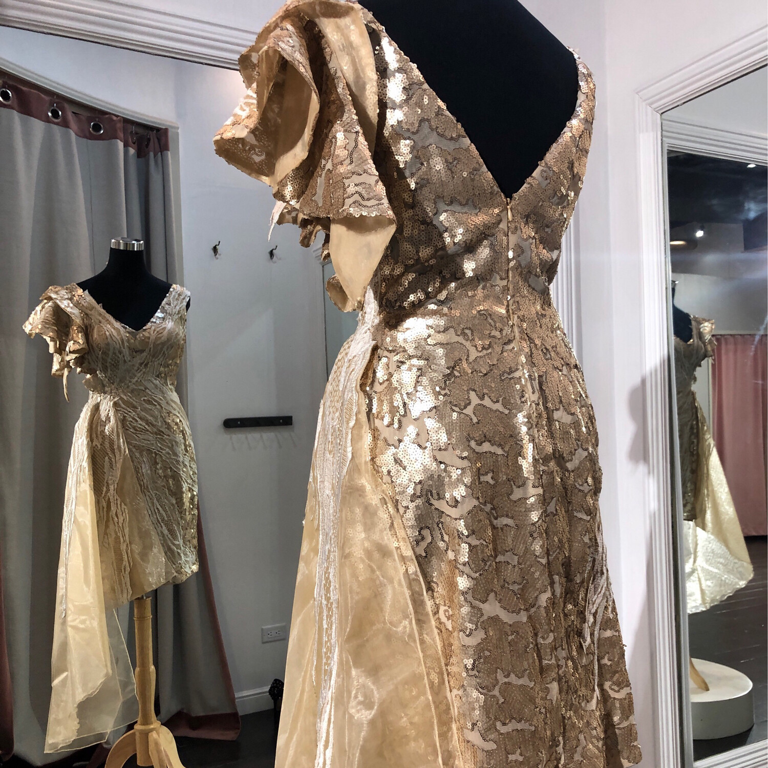 Talla 42 - Gold / White