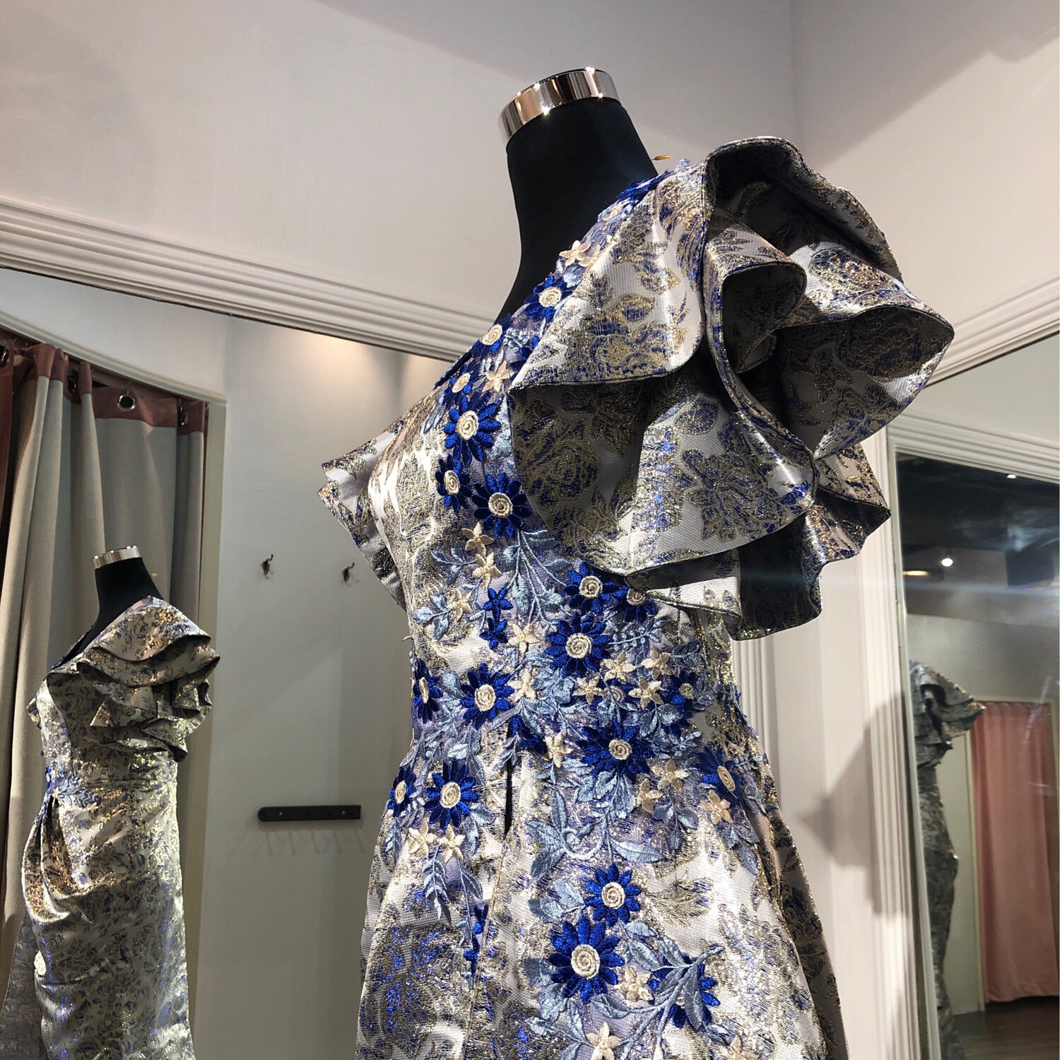 Talla 42 - Silver / Royal Blue