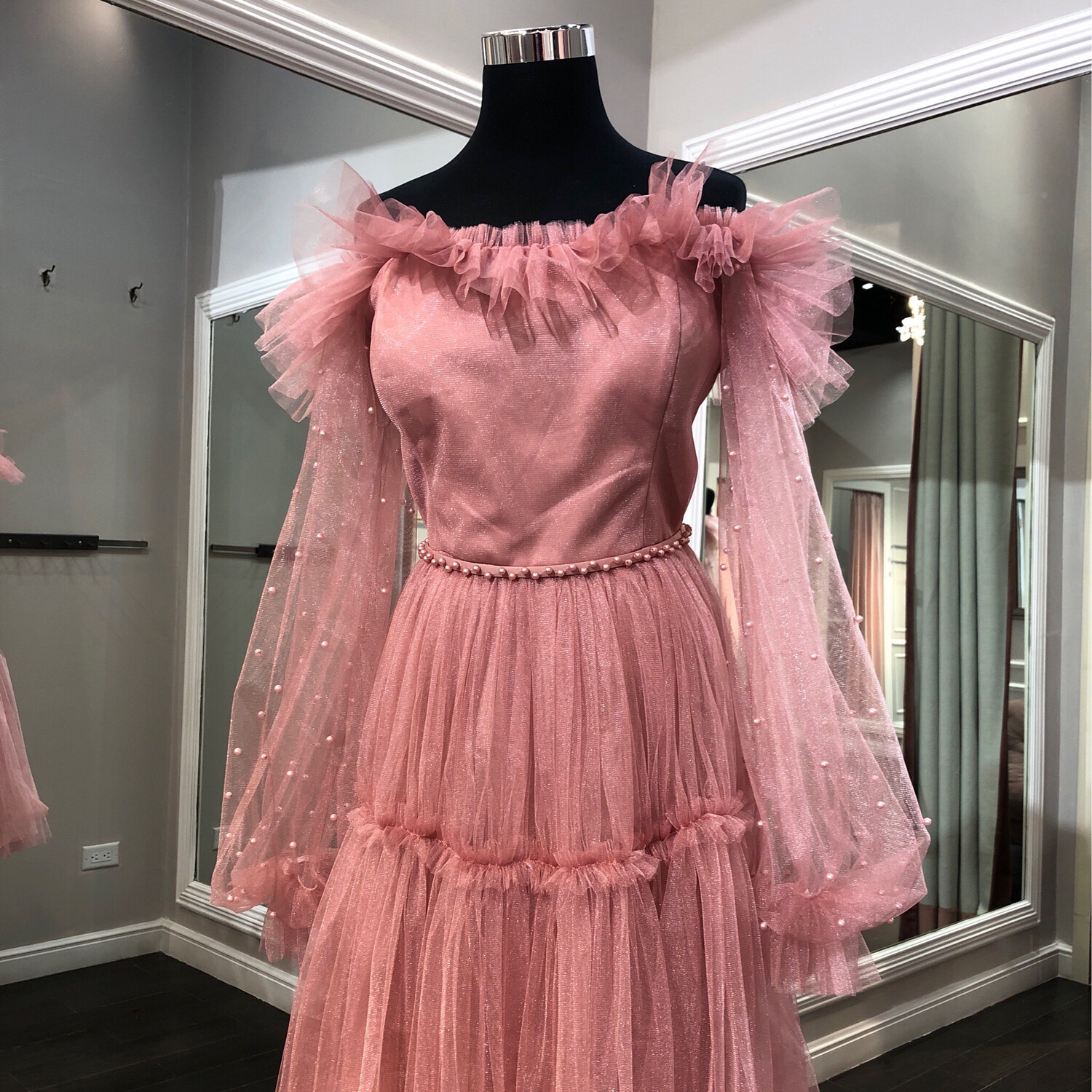 Vestido corto color rosado, diversas tallas