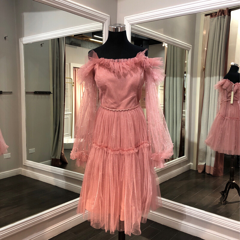 Vestido corto color rosado, diversas tallas