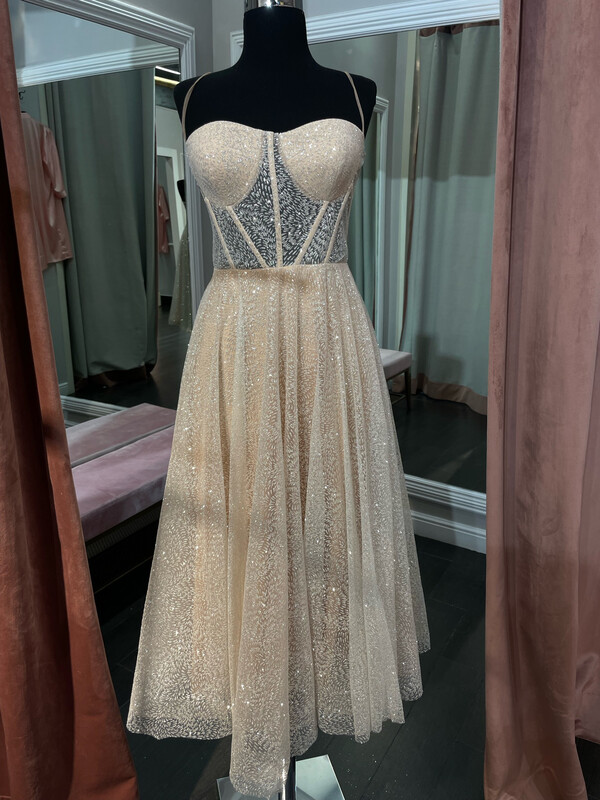 Vestido corte Midi - Beige / Nude , talla 40