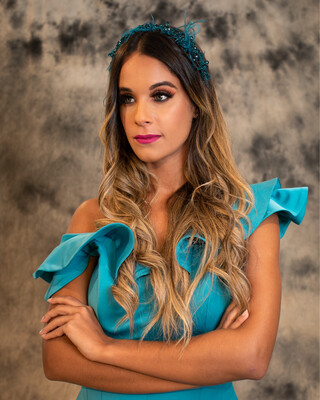 HEAD PIECE