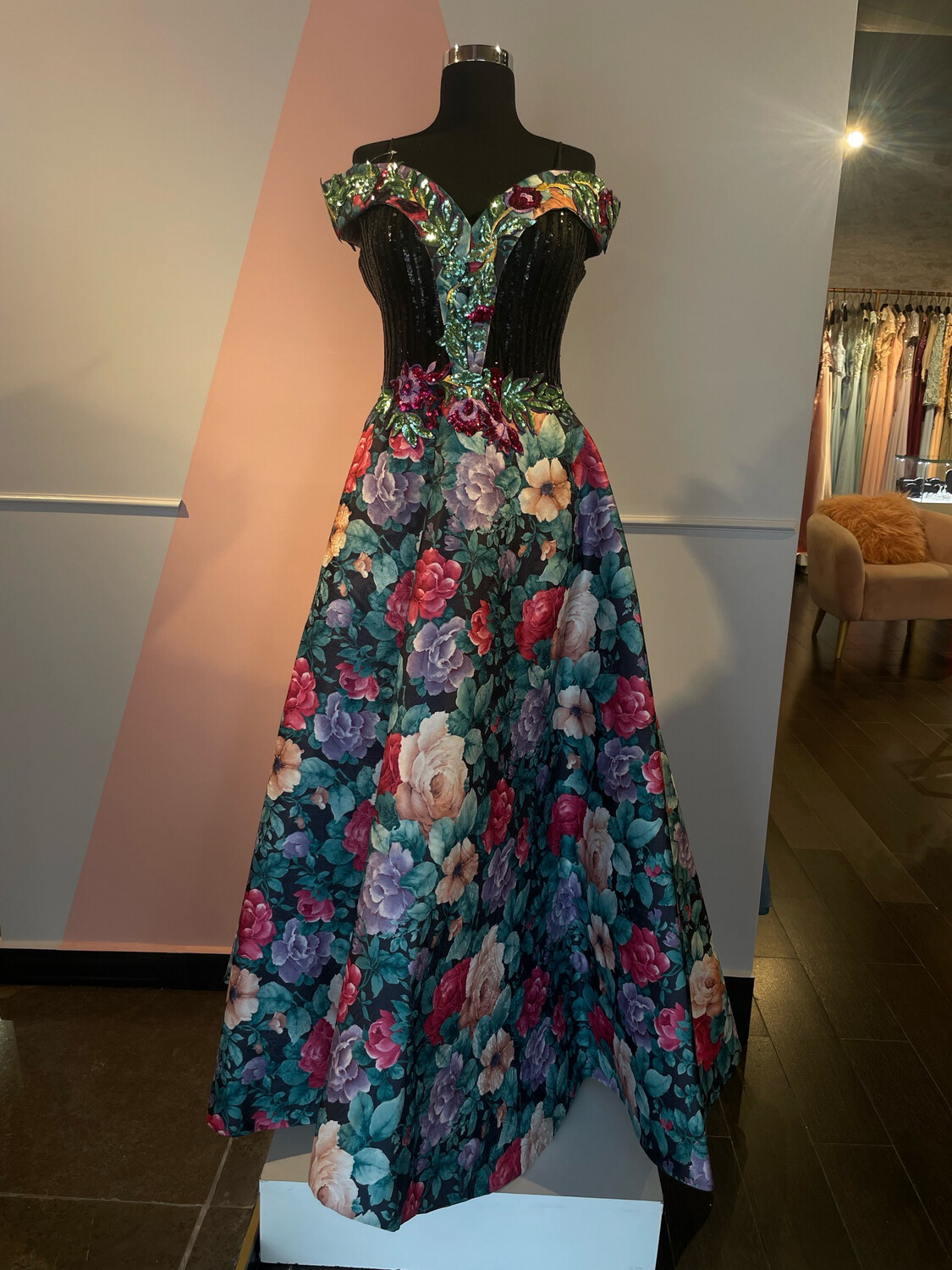 Vestido Largo - Floreado multicolor - Talla 42