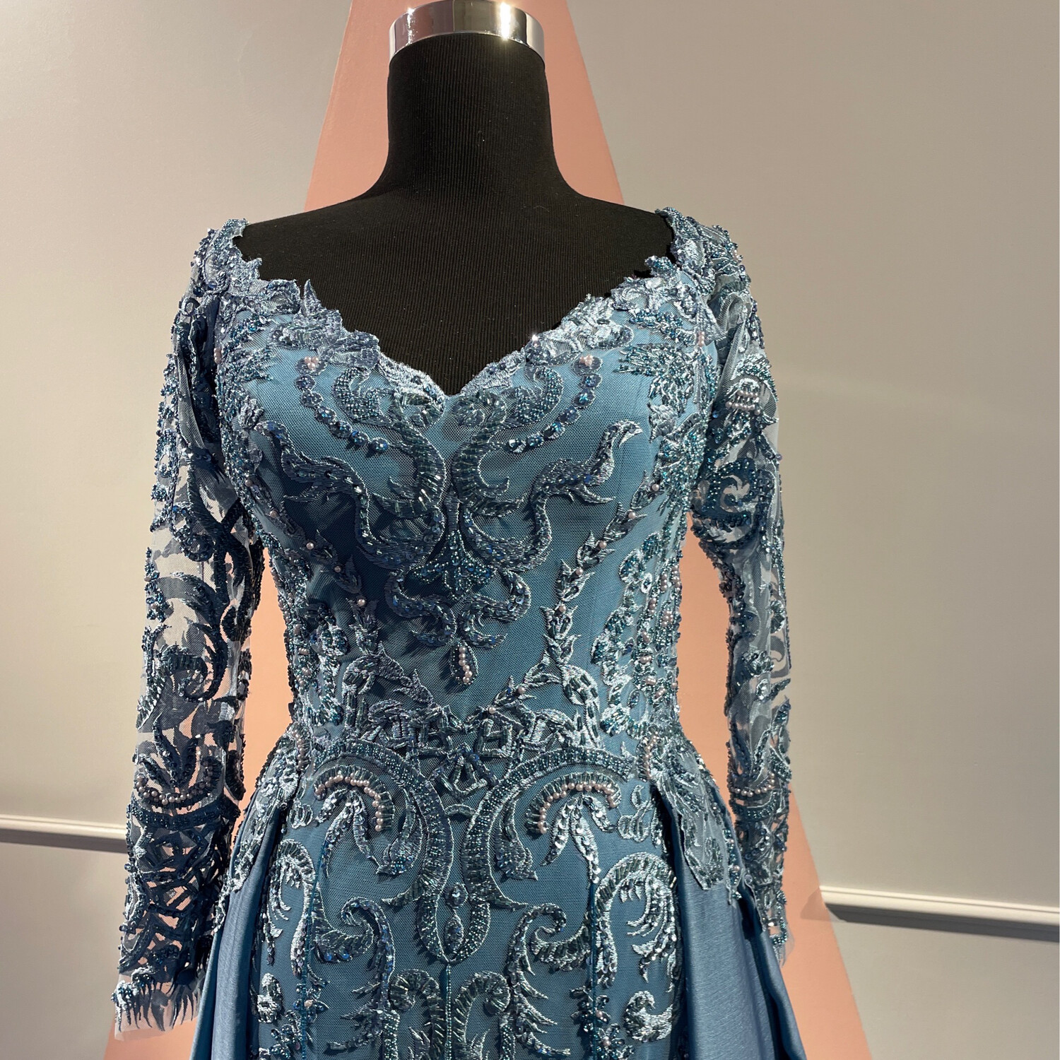 VESTIDO LARGO 	COLOR	AZUL INDIGO	INDIGO BLUE	DE	TALLA:	42	EU	/	10	US