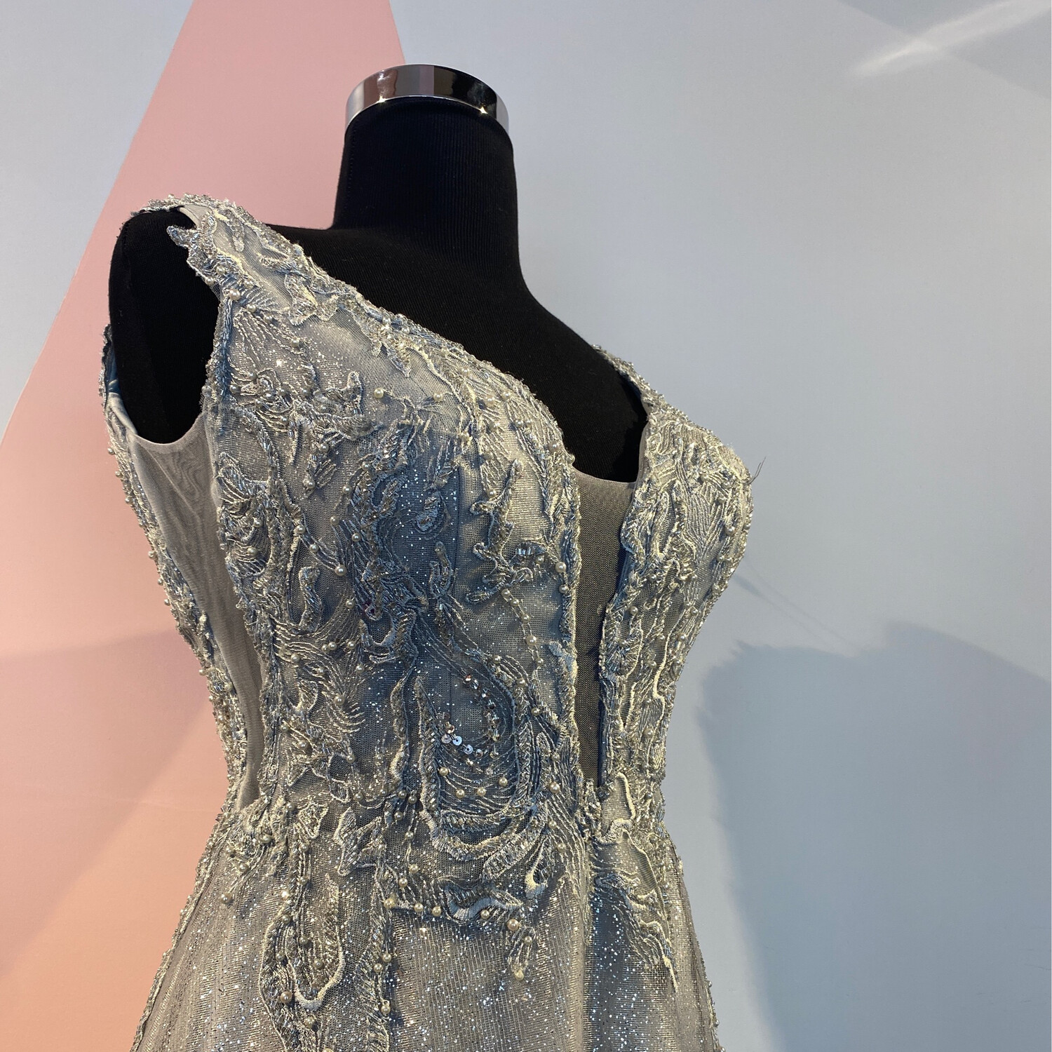 PRECIO REBAJADO -	Vestido	color	Silver		de	Talla: 	8