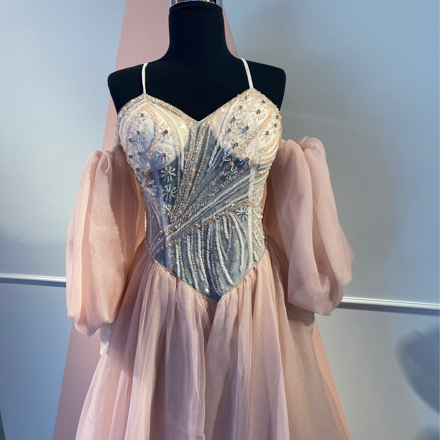 VESTIDO LARGO 	COLOR	ROSADO	TALLA:	42	EU	o	10	US