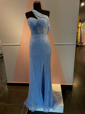 vestido largo celeste -talla 14