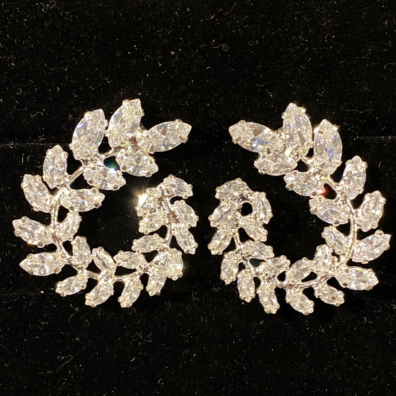 ARETES PLATEADOS EN ESPIRAL