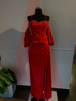 VESTIDO LARGO 	COLOR	ROJO	TALLA:	44	EU	/	12	US