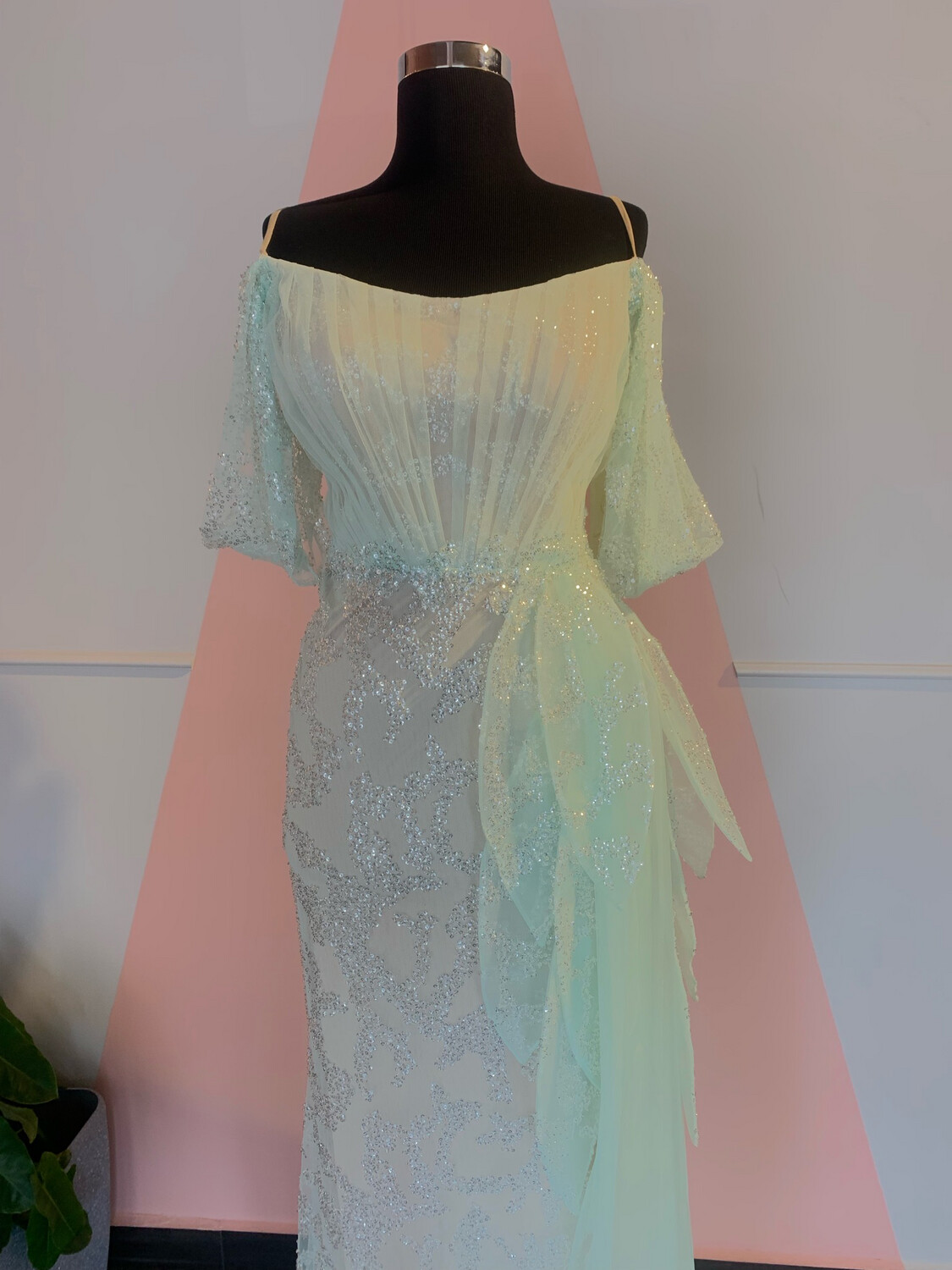 VESTIDO LARGO 	COLOR	VERDE	TALLA:	40	EU	/	8	US