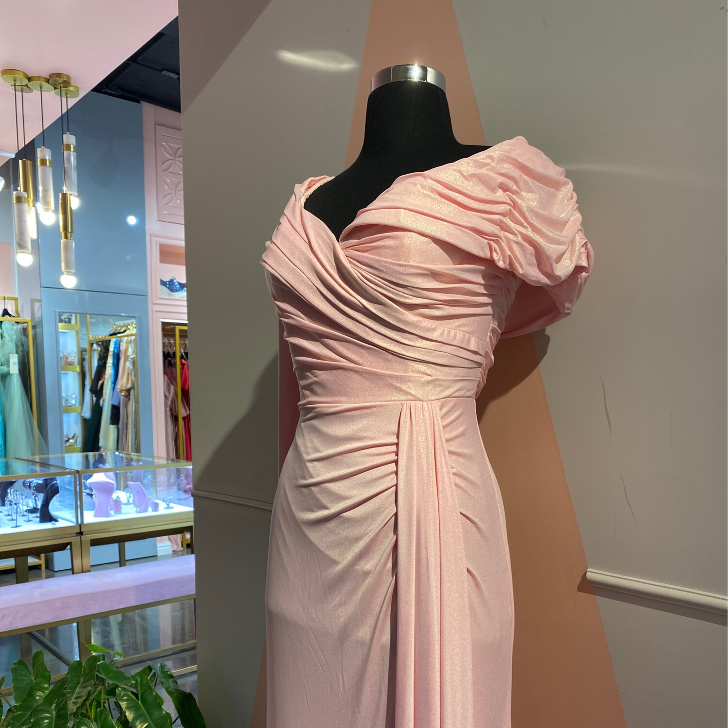 vendido Vestido- Largo- Rosado- Size: 10