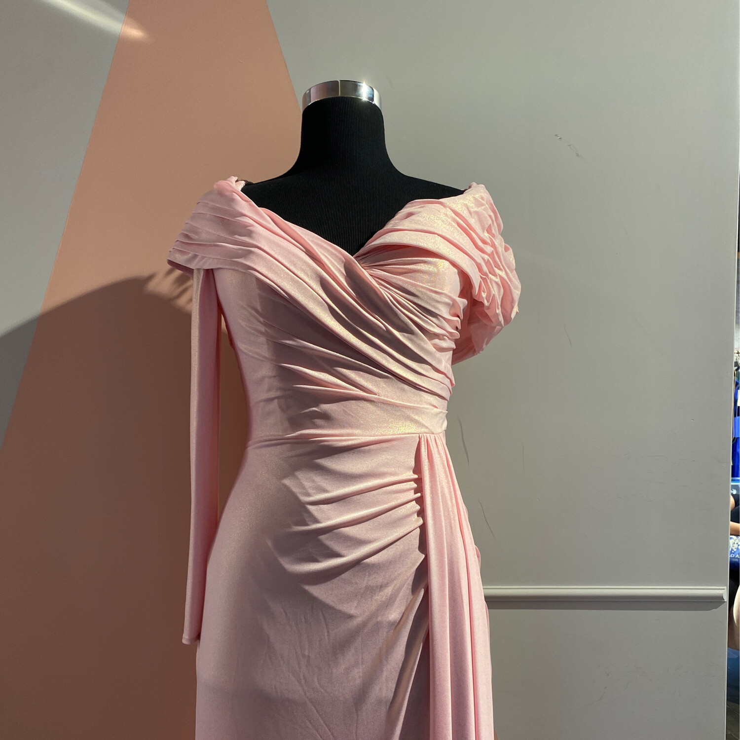 vendido Vestido- Largo- Rosado- Size: 10