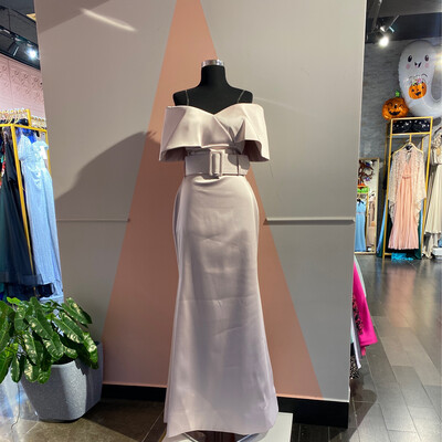 VENDIDO VESTIDO LARGO 	COLOR	ROSADO	TALLA:	40	EU	o	8	US