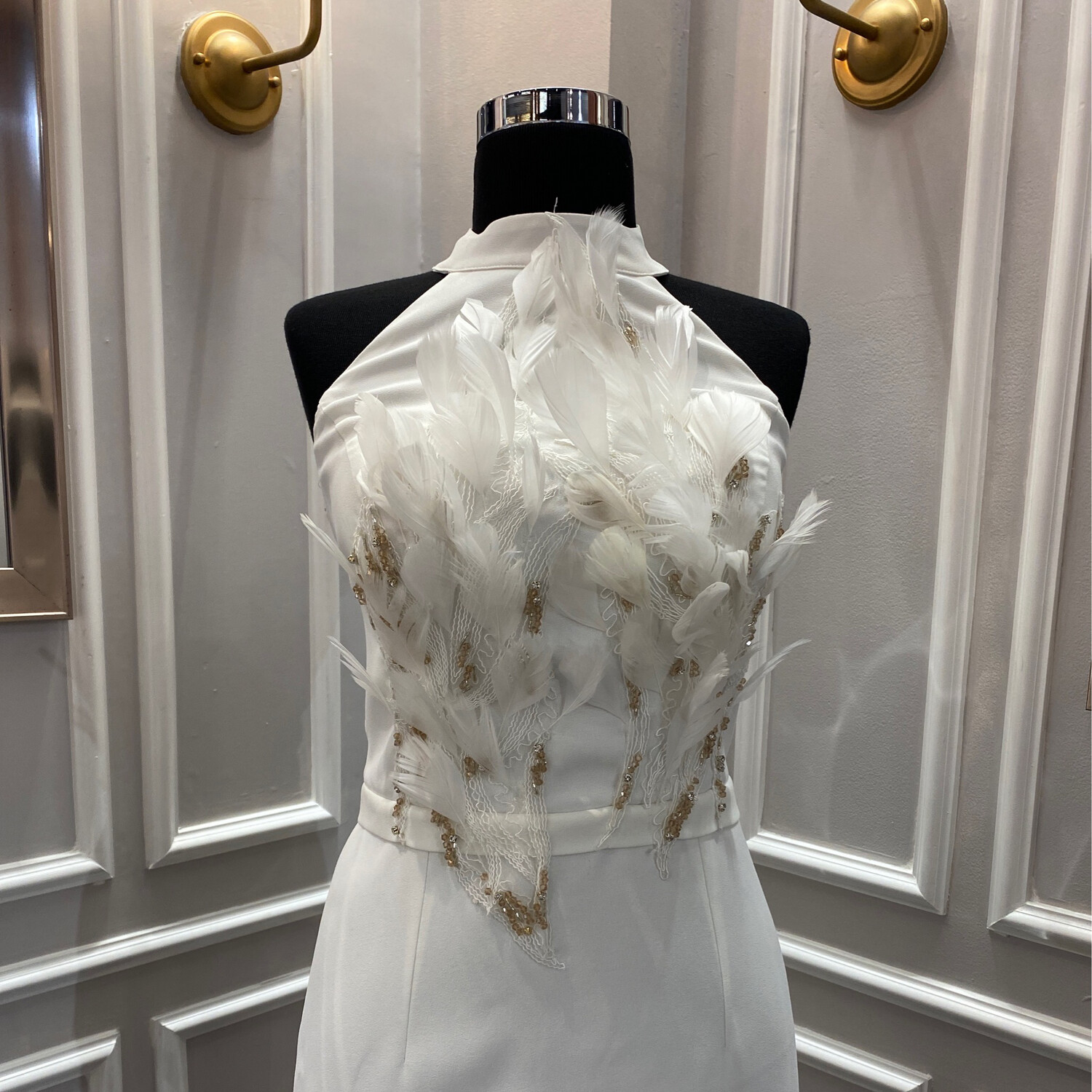Vestido corto color blanco de diversas tallas