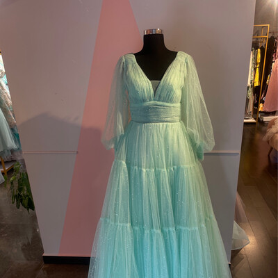 REBAJADO - VESTIDO LARGO 	COLOR	VERDE MENTA	TALLA:	42	EU	/	10	US