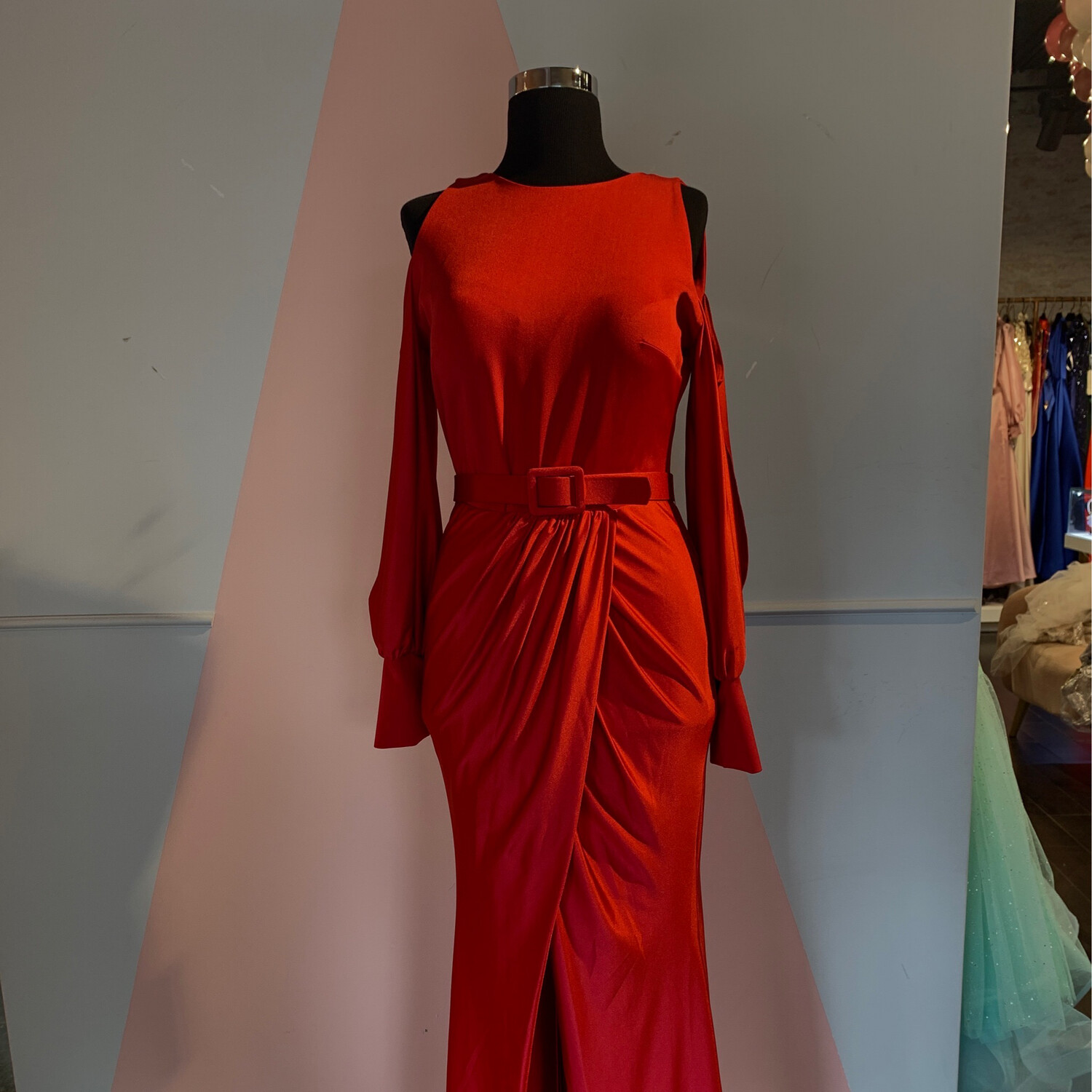 Vestido largo color rojo, talla 42