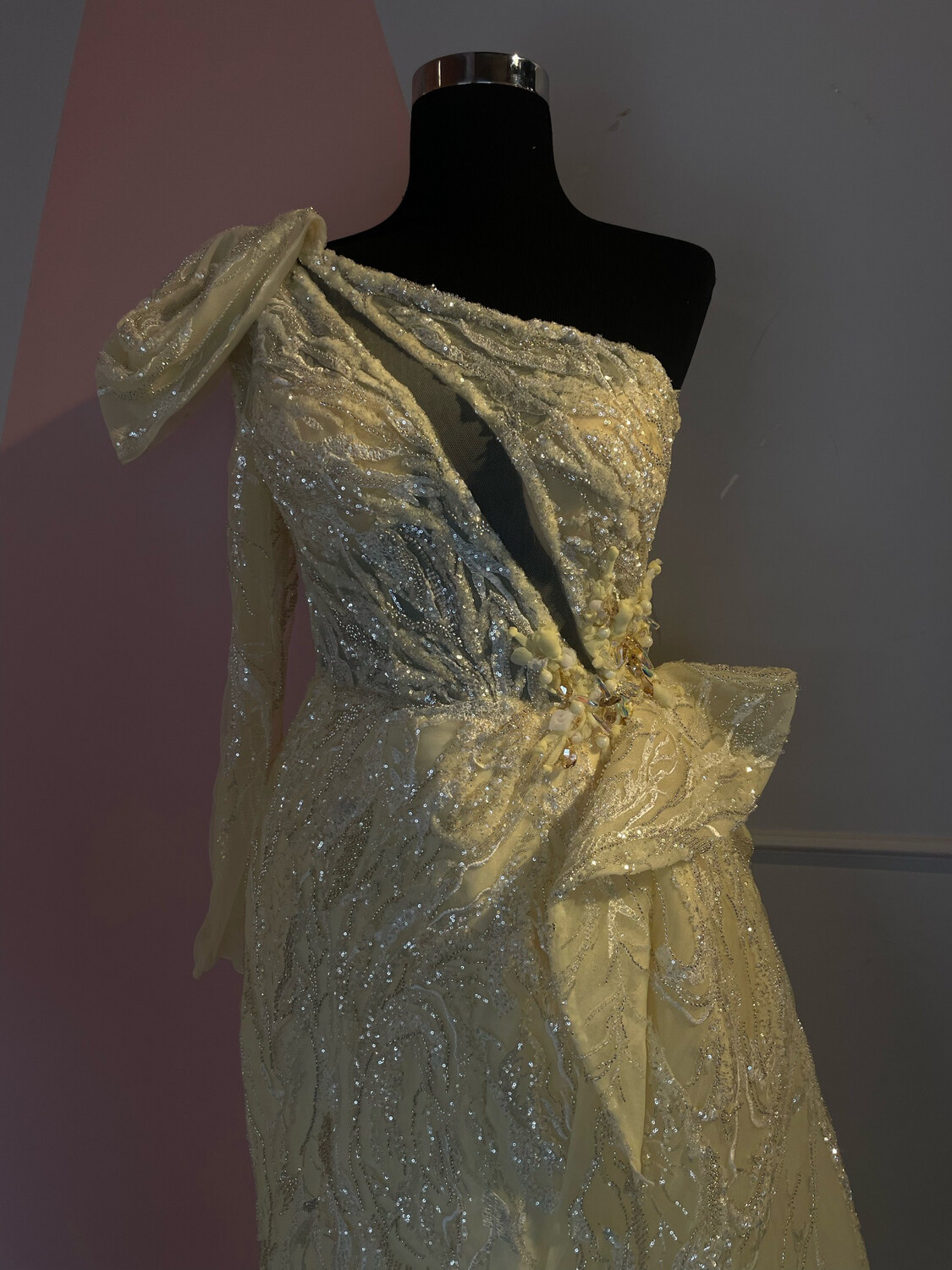 VESTIDO LARGO 	COLOR	AMARILLO 	(YELLOW)	DE	TALLA:	40	EU	/	8	US